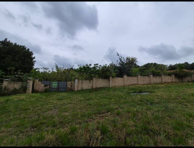 3,965M² VACANT LAND FOR SALE IN HYDE PARK